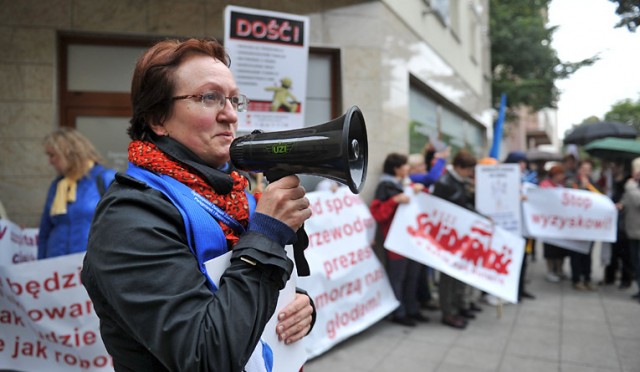 Strajk ostrzegawczy w maju, a generalny we wrześniu - takie plany mają pielęgniarki i położne w Polsce.