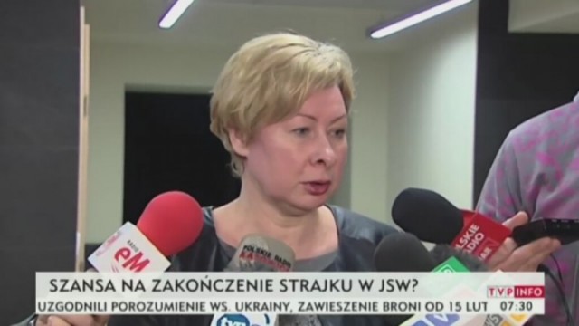Całą noc trwały rozmowy protestujących górników z zarządem Jastrzębskiej Spółki Węglowej. Do protokołu uzgodnień udało się dopisać kilka punktów. Wciąż jednak są tematy sporne.