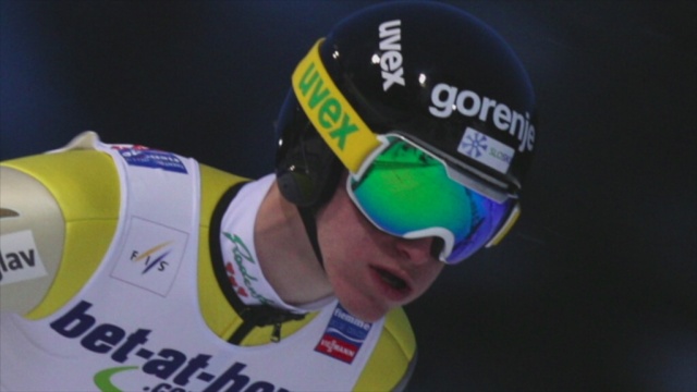 Peter Prevc wygrał sobotnie zawody Pucharu Świata w norweskim Vikersund. Słoweniec w drugim skoku ustanowił też rekord świata w długości lotu, który wynosi teraz 250 metrów.