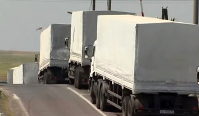 170 rosyjskich ciężarówek przekroczyło granicę kilka godzin po ogłoszeniu rozejmu. Pojazdy udały się w stronę okupowanego Doniecka i Ługańska.