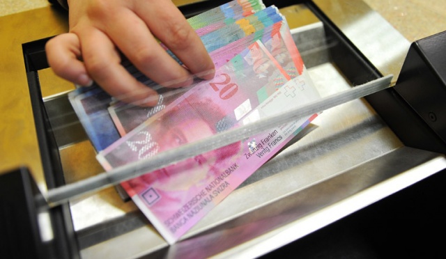 Nie powinno być problemu z zebraniem stu tysięcy podpisów pod ustawą umożliwiającą przewalutowanie kredytów zaciągniętych we Frankach Szwajcarskich - uważa Magdalena Kasznia. Działaczka ugrupowania Dom Wszystkich Polska organizuje w Szczecinie spotkania frankowiczów - i jak podkreśla - ta grupa kredytobiorców tworzy bardzo silny ruch.