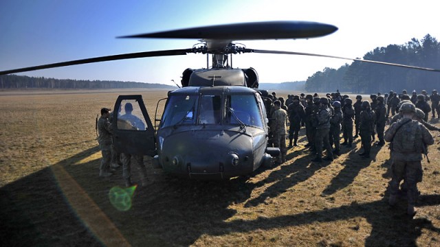 Śmigłowce Black Hawk na manewrach w Drawsku [ZDJĘCIA]