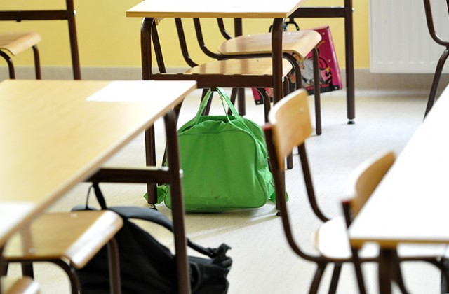 Podwyżki są wyliczone, a pieniądze wkrótce pojawią się na kontach szkół - tak magistrat odpowiada na pytania związkowców. Jak informowaliśmy we wtorek, Związek Nauczycielstwa Polskiego pytał magistrat o pensje pracowników niepedagogicznych. Porozumienie w sprawie podwyżek związki zawodowe - bez ZNP - podpisały w połowie grudnia, zmianę w budżecie w styczniu przegłosowali radni.