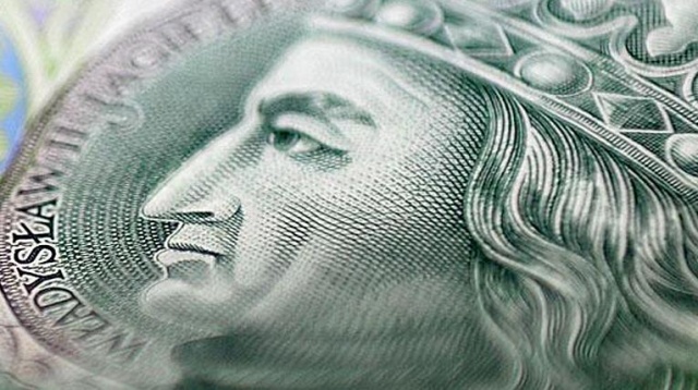 Polska jest liderem w Europie pod względem liczby służbowych aut. Na utrzymanie samochodów polskie urzędy wydają rocznie 90 milionów złotych, a flota instytucji państwowych liczy cztery i pół tysiąca aut - donosi Rzeczpospolita powołując się na wyniki raportu Fundacji Republikańskiej.