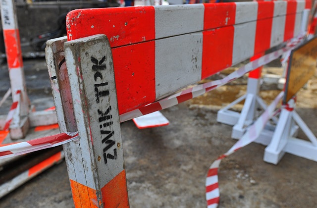 Ekipy Zakładów Wodociągów i Kanalizacji usunęły awarię w szczecińskim Zdunowie. Wodociąg na ulicy Przytorze pękł we wtorek. Naprawa trwała kilka godzin. Z jej powodu autobusy linii 73 jeździły zmienioną trasą.