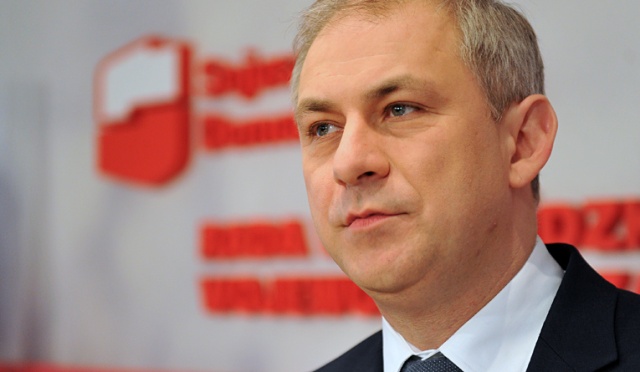 Zawieszony na trzy lata w prawach członka partii, z zakazem pełnienia jakichkolwiek funkcji w SLD - taką decyzję wobec Grzegorza Napieralskiego podjął w poniedziałek krajowy sąd partyjny Sojuszu Lewicy Demokratycznej.