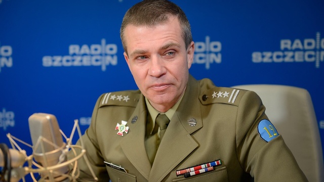 Obecność oddziałów amerykańskich w Polsce to nie propaganda, a realne wsparcie. Na wspólnych ćwiczeniach korzystają zarówno Amerykanie, jak i Polacy - mówił w Rozmowach pod krawatem dowódca 12 Brygady Zmechanizowanej płk Dariusz Górniak.