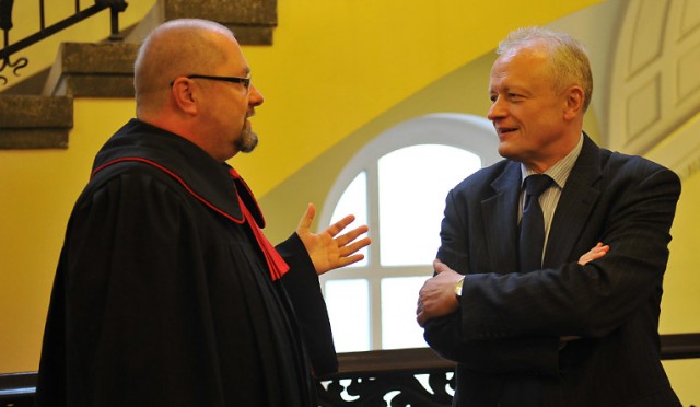 Instytut Pamięci Narodowej w Gdańsku złożył apelację od wyroku w sprawie znanego szczecińskiego polityka Jacka Piechoty - donosi Kurier Szczeciński.