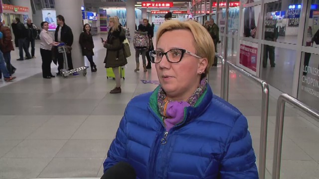 20 polskich obywateli ewakuowanych z Jemenu wylądowało na lotnisku w Warszawie. Wszyscy czują się dobrze. MSW i Rządowe Centrum Bezpieczeństwa zapewni im transport do domu.