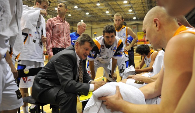 Porażka Spójni w stolicy