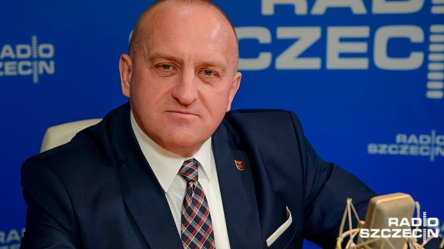 Będę polskim Putinem - tak zadeklarował w Rozmowach pod Krawatem kandydat Ruchu Narodowego na Prezydenta RP Marian Kowalski.