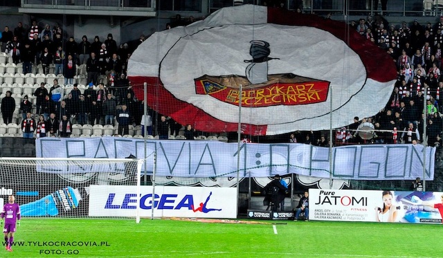 Będą kary dla Cracovii i Pogoni Szczecin. W poniedziałek władze spółki Ekstraklasa SA zajmą się sprawą zamieszek, do których doszło podczas sobotniego meczu.