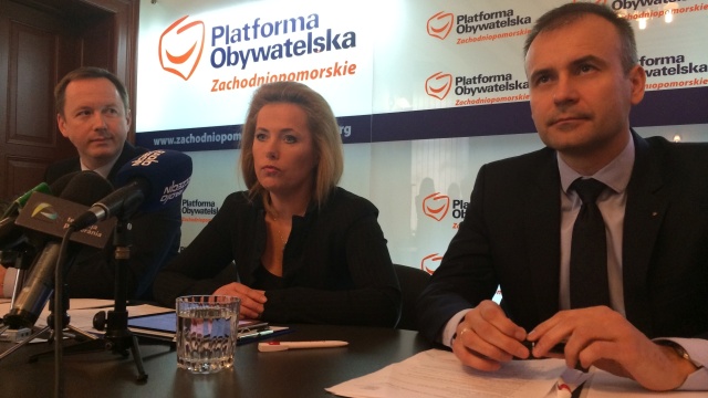 Będą chodzić po domach, wręczać prezydenckie przesłanie i zachęcać do udziału w wyborach. Regionalni działacze Platformy Obywatelskiej zapowiadają aktywny udział w kampanii Bronisława Komorowskiego.