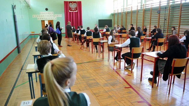Pierwszy dzień egzaminów gimnazjalnych za nami. We wtorek uczniowie pisali testy z historii i wiedzy o społeczeństwie, a potem zdawali egzamin z języka polskiego.