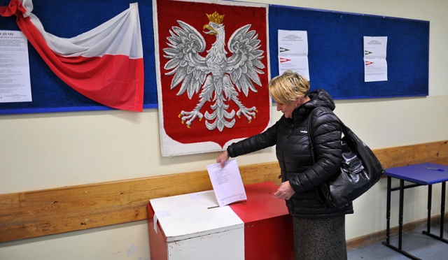 Jeżeli wyjeżdżamy, a chcemy zagłosować w wyborach prezydenckich - mamy ostatni dzień na załatwienie formalności. Każdy wyborca ma możliwość zagłosowania korespondencyjnego.