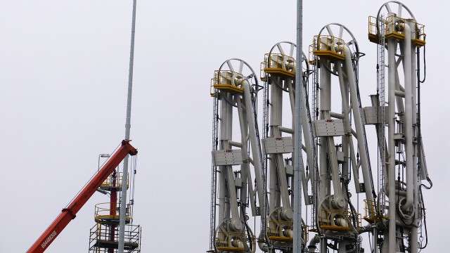 Główny wykonawca świnoujskiego gazoportu chce podpisać kontrakt z Rosją. Włoska spółka Saipem planuje budowę gazociągu Turecki Potok na zlecenie Gazpromu, czyli rosyjskiego monopolisty gazowego - informuje portal wnp.pl.