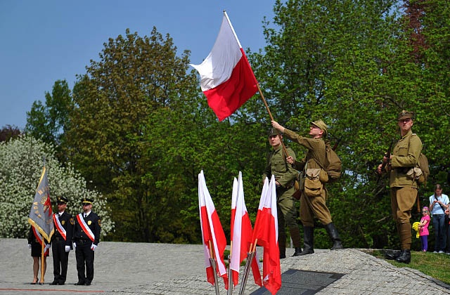 Święto Konstytucji obchodzimy niedostatecznie donośnie - zgodzili się goście Kawiarenki politycznej Radia Szczecin.