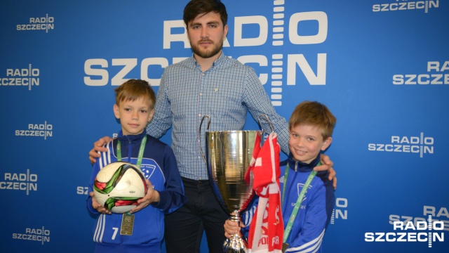 Był poważny kryzys, ale pomogła motywacja trenera. Tak o swoim zwycięstwie mówią mali piłkarze z Football Academy Szczecin. To oni wygrali turniej Z Podwórka na Stadion o Puchar Tymbarku w kategorii wiekowej 10-latków.