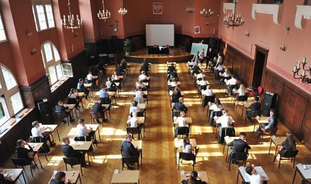 Matura podstawowa z języka angielskiego była banalnie prosta - tak powiedzieli nam maturzyści z liceum nr 10 w Szczecinie.