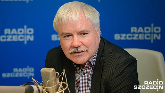 Każdy wyborca lubi być kojarzony ze zwycięzcą - tak poseł Platformy Obywatelskiej tłumaczył w Rozmowie pod krawatem, dlaczego - jego zdaniem - Bronisław Komorowski wygra wybory.