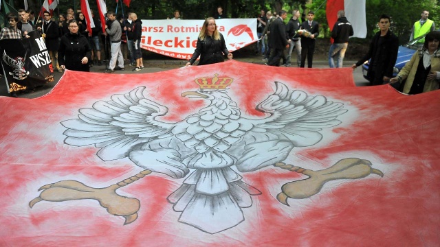 Ulicami miasta przeszedł marsz z okazji przypadającej w środę 114 rocznicy urodzin rotmistrza Witolda Pileckiego.