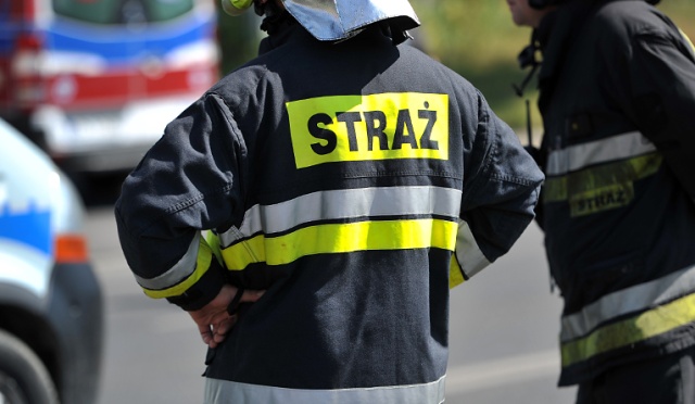 Trzy osoby zostały przewiezione do szpitala po wypadku w Trzebiatowie. W piątek po południu na ulicy Kołobrzeskiej zderzyły się dwie osobówki i samochód ciężarowy.