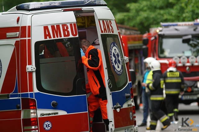 Jedna osoba zginęła w wypadku na wojewódzkiej drodze 102, w okolicach Kołczewa. W sobotę przed godz. 15 czołowo zderzyły się tam dwa auta.