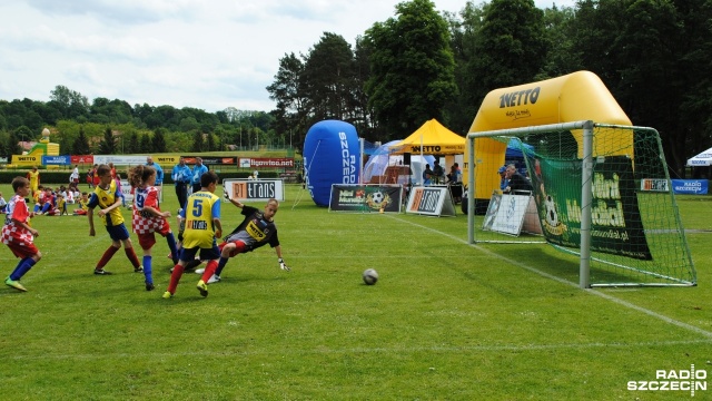 Sportowe emocje i ponad setka dzieciaków z Gryfina i okolicznych miejscowości walczy o eliminacje do finału Mini Mundialu.