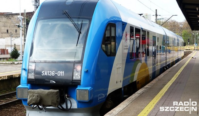 Pociągiem ze Szczecina nad morze dojedziemy w mniej niż godzinę - zapewnia Urząd Marszałkowski. Zachodniopomorskie Przewozy Regionalne uruchamiają specjalne połączenia.