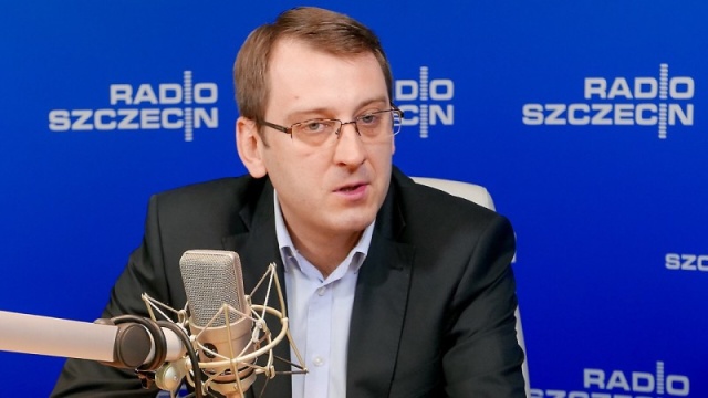 Szef SLD w Szczecinie podważa wiarygodność sondaży wyborczych i zapewnia, że partia odbije się od dna. Dawid Krystek w Rozmowach pod krawatem powiedział, że w wyborach parlamentarnych Sojusz ma szansę na dwucyfrowy wynik.