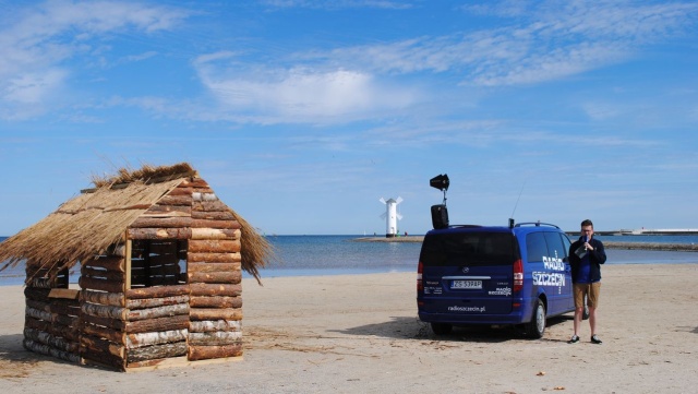 Wioska rybacka, wały obronne i husaria - w wielkie pole bitwy zmieni się świnoujska plaża przy wiatraku.