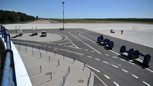 W ciągu pierwszych pięciu miesięcy roku port obsłużył prawie 140 tysięcy pasażerów. To najlepszy wynik od czasu, kiedy podszczecińskie lotnisko obsługuje samoloty cywilne, czyli od prawie pół wieku.