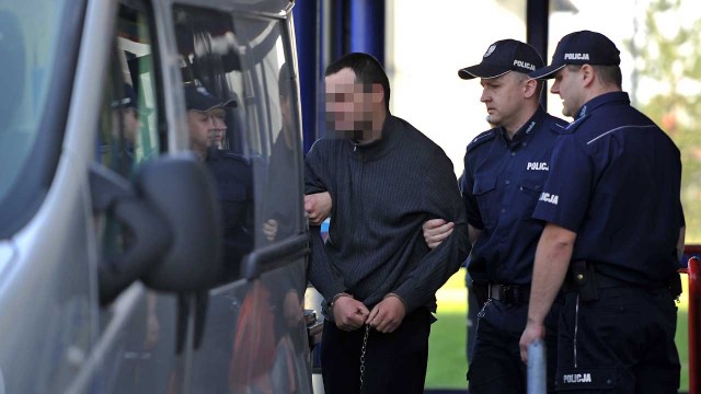 Prawie 300 euro czyli około 1240 złotych musi zapłacić rodzina porwanej w kwietniu Mai - napisał dziennik Fakt. Chodzi o transport dziewczynki z Niemiec do Polski.