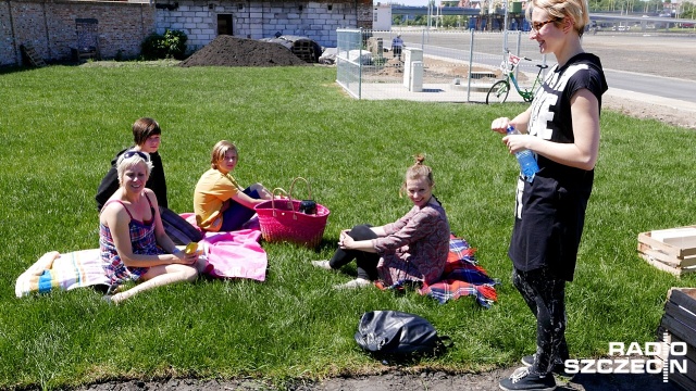 Kilkadziesiąt rodzajów kwiatów, warzyw i sadzonek drzew jest już zasadzonych w pierwszym w Szczecinie Ogrodzie Społecznym na Łasztowni. Miejsce jest już gotowe i czeka na mieszkańców.