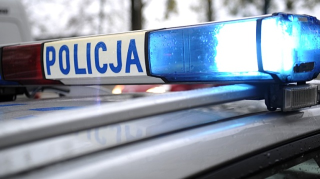 Strzelanina w Przemysławiu w gminie Resko. Policja szuka bandytów, którzy ostrzelali okna jednego z domów.