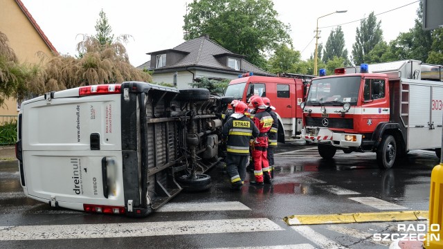 Dyżurny szczecińskiej policji informuje o zdecydowanie większej niż zwykle ilości zdarzeń na ulicach Szczecina. Od rana było ich już 14.