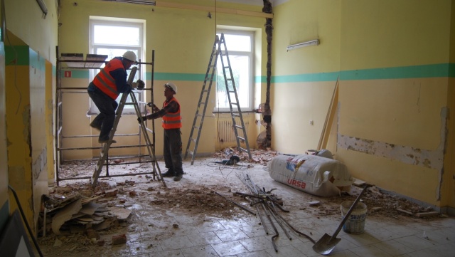 Trwa przebudowa dwóch oddziałów szpitala powiatowego w Goleniowie. Na wewnętrznym oraz ginekologiczno-położniczym praca wre.