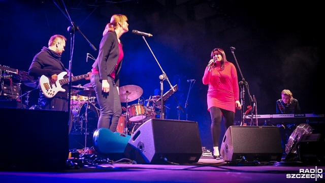 Po raz czwarty fundacja Akademia Sztuki odkrywa szczecińskie zapomniane podwórka... muzyką. W programie imprezy koncert Jony Ardyn i Szymona Orłowskiego.