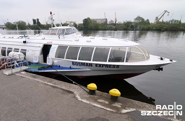 W środę jednostka miała wypłynąć w pierwszy rejs do Świnoujścia. Tak się nie stanie. Właściciel informuje że inauguracyjny przelot odbędzie się dopiero 1 sierpnia.