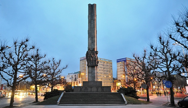W Nowej Soli w województwie lubuskim rozebrano pomnik Braterstwa Broni z Armią Czerwoną. W Szczecinie tego nie można zrobić, bo władze miasta uważają, że muszą mieć zgodę strony rosyjskiej.