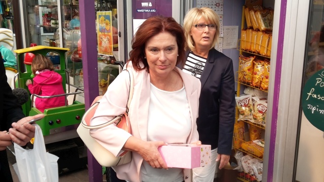 Kupiła kilka pierogów i świeże pieczywo, doceniła jakość oraz świeżość produktów od lokalnych rolników. Tak marszałek Sejmu Małgorzata Kidawa-Błońska spędziła sobotni poranek w Szczecinie.