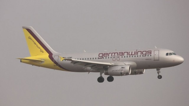 Po 200 tysięcy euro żądają od Lufthansy bliscy ofiar katastrofy samolotu, który rozbił się cztery miesiące temu w Alpach. Przewoźnik oferuje tymczasem po 25 tysięcy euro - informuje Gazeta Wyborcza. Adwokat rodzin krytykuje również Lufthansę za wymagania, które stawia osobom ubiegającym się o odszkodowanie.