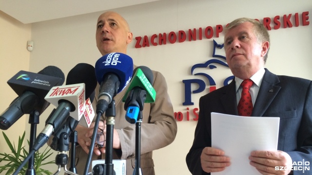 Posłowie PiS o problemach z ratyfikacją międzynarodowej umowy dotyczącej pogłębienia Odry: To byłby niezły kabaret, gdyby nie to, że sprawa jest poważna - mówi Joachim Brudziński.