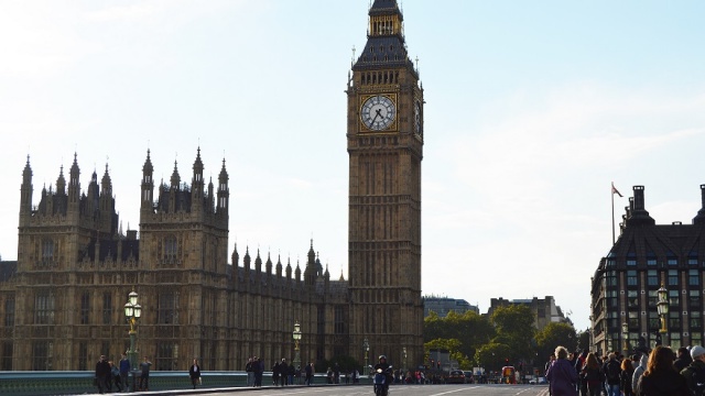 Wielka Brytania pozostanie w Unii Europejskiej Premier tego kraju, David Cameron, planuje przeprowadzenie referendum w tej sprawie.