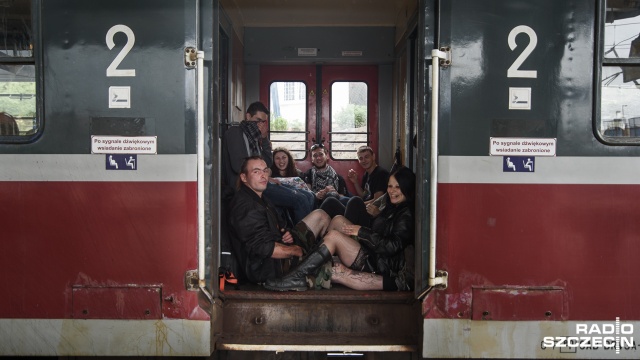Festiwal Woodstock rusza na dobre. Przez trzy najbliższe dni setki tysięcy młodych osób będą bawić się w Kostrzynie nad Odrą.