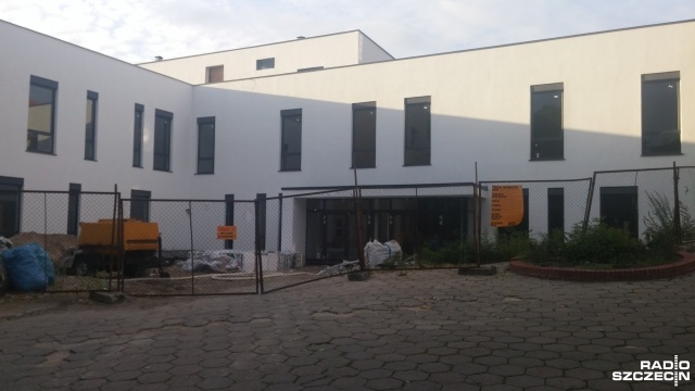 Szpital w Barlinku został rozbudowany. W nowym budynku będzie się mieścić izba przyjęć, poradnie zabiegowe, będą też nowe podjazdy dla karetek.