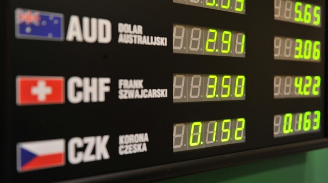 Brytyjski funt jest najmocniejszy od ośmiu lat, w środę jego wartość przekroczyła barierę sześciu złotych.