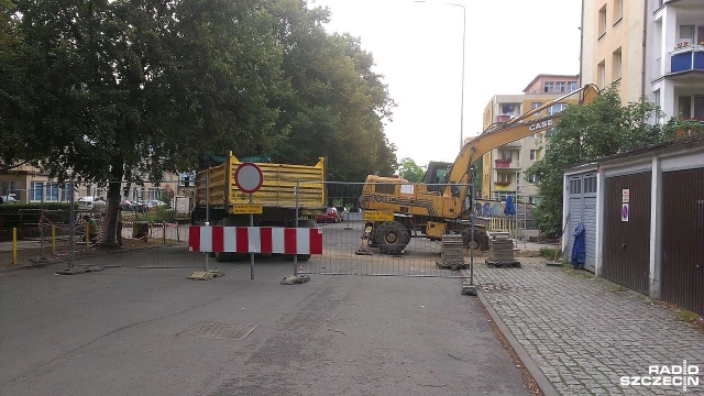 Zamknięta jest ulica Mazowiecka na odcinku pomiędzy aleją Wyzwolenia a ulicą Matejki.