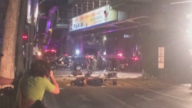 Eksplozja w stolicy Tajlandii. W poniedziałek po południu w Bangkoku wybuchła bomba. Jak podaje BBC, zginęło 18 osób, a 117 zostało rannych. Niektóre źródła mówią, że nie żyje 27 osób, w tym troje turystów.