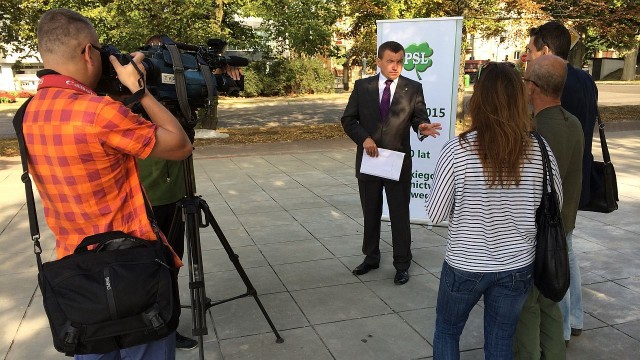 Wicemarszałek z Polskiego Stronnictwa Ludowego pisze do ministra rolnictwa z PSL-u i prosi o ogłoszenie w południowej części województwa stanu klęski suszy.